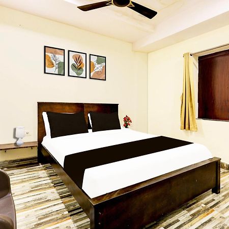 Super Hotel O Mahanadu Formerly Akshaya Bheemas Виджаявада Экстерьер фото