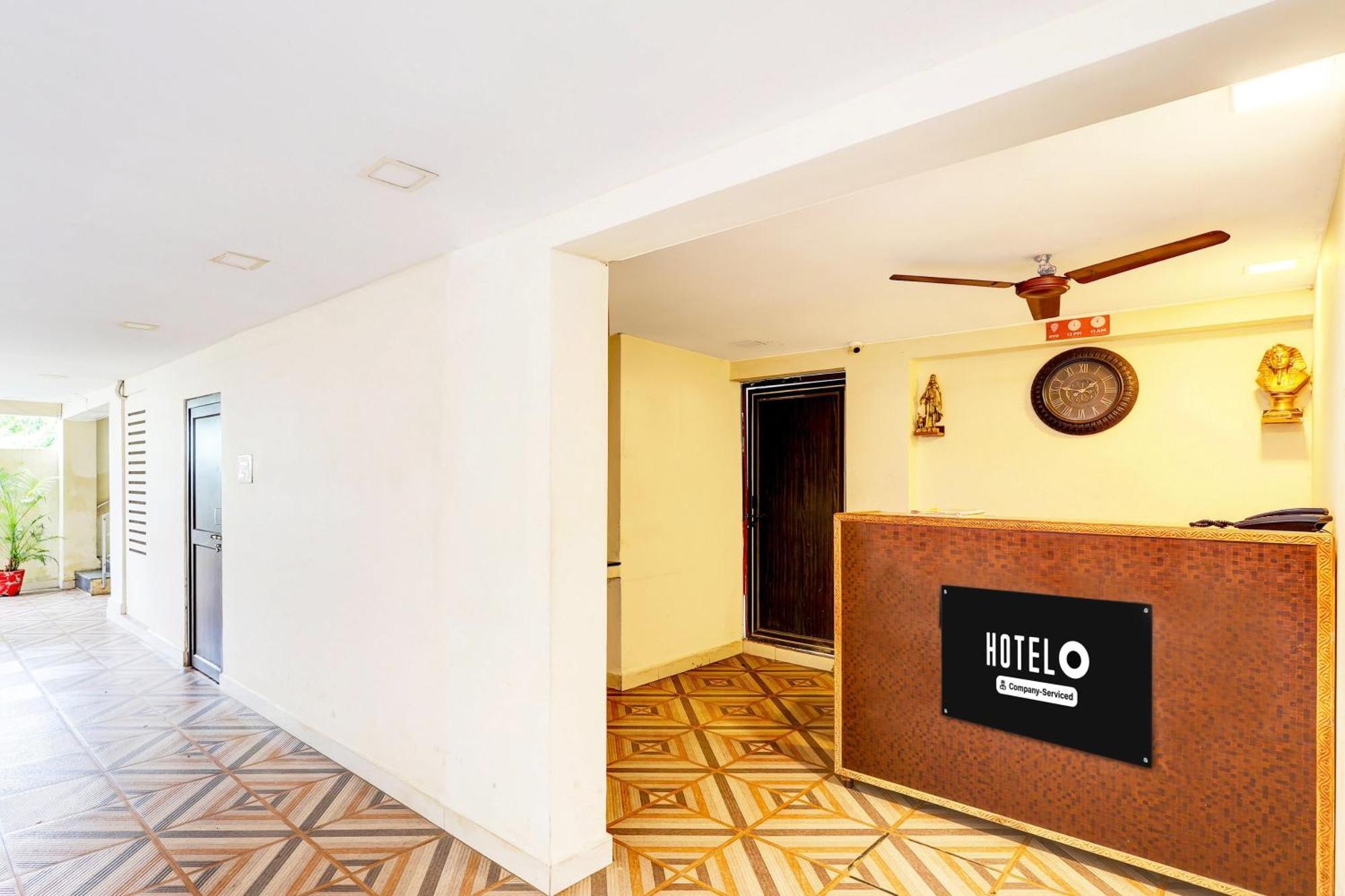 Super Hotel O Mahanadu Formerly Akshaya Bheemas Виджаявада Экстерьер фото